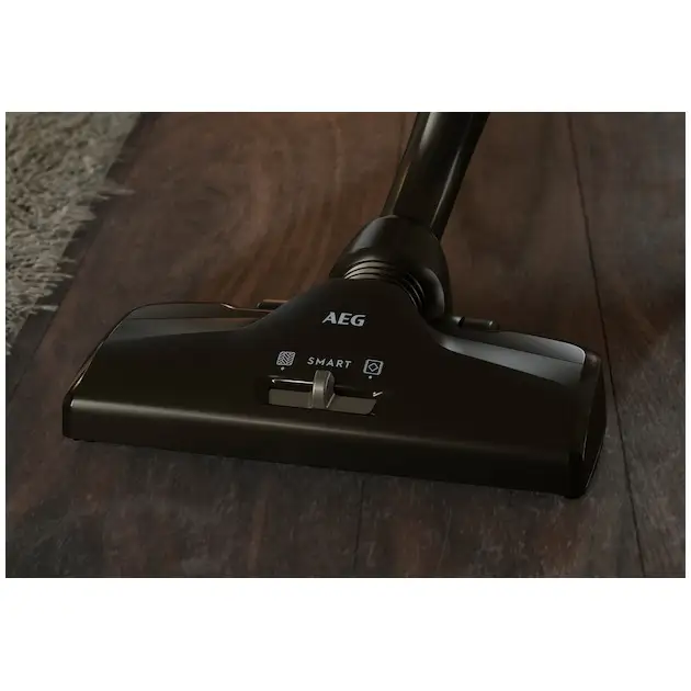 جاروبرقی آ ا گ مدل VX82-1-5DB